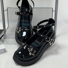 Retro small leather shoes with thick soles
