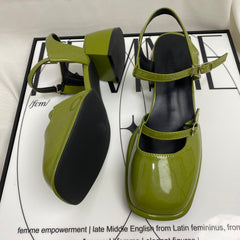 Patent leather Mary Jane shoes