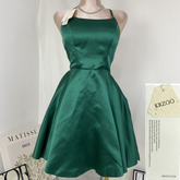 A-line party dress with a sleeveless and mini style