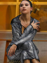 Autumn New Fashion Sequins Long Sleeve Poncho