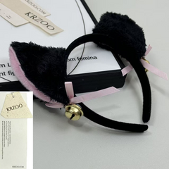 Bows as hair clips for cat ears