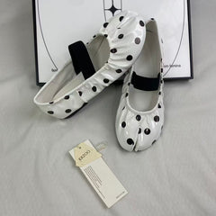 Mary Jane flat shoes