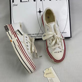 Beggars' canvas shoes with thick soles