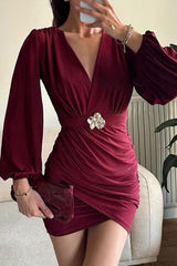 V Neck Lantern Sleeve Metal Flower Decor Ruched Bodycon Mini Dresses-Burgundy