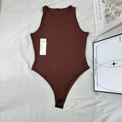 Sleeveless placket one-piece suit