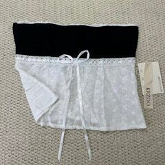 Wrap-around bodice with one shoulder opening