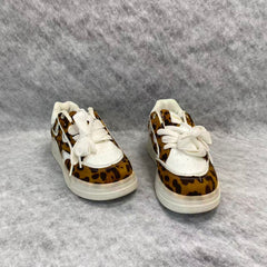 Thick-soled leopard-patterned loafers