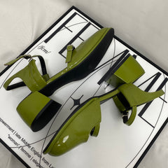 Patent leather Mary Jane shoes