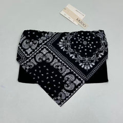 Strapless short-sleeved top with scarf design