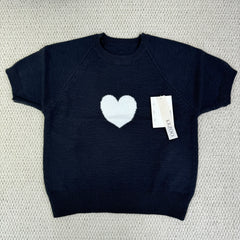 Round-neck heart patterned short-sleeved shirt