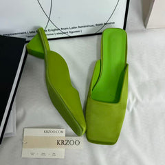 Square-Toe Closed-Toe Satin Triangle-Heeled Slippers