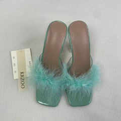 Square-toe one-piece slip-on slippers