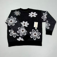 Three-dimensional flower knitted sweater
