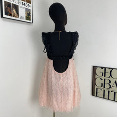 Elegant Lace-Trimmed Floral Mini Skirt