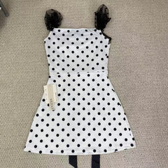 Square-necked bow netted fitted dress