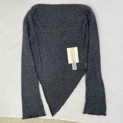 Irregularly cut, flared collar top
