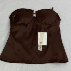 Strapless racerback crop top with a fitted waist design