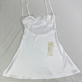 Solid-color backless lace-trimmed short dress