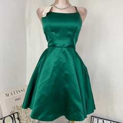 A-line party dress with a sleeveless and mini style