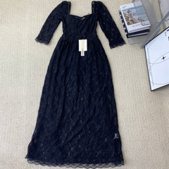 Lace square-necked slit-fitted dress