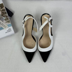Low-cut ankle strap shoes