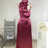Sleeveless neckless solid-colored satin dress