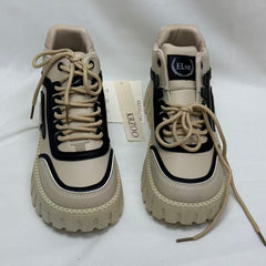 Pancake-bottom thick-soled sports shoes
