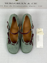 One-strap French-style high-heeled shoes