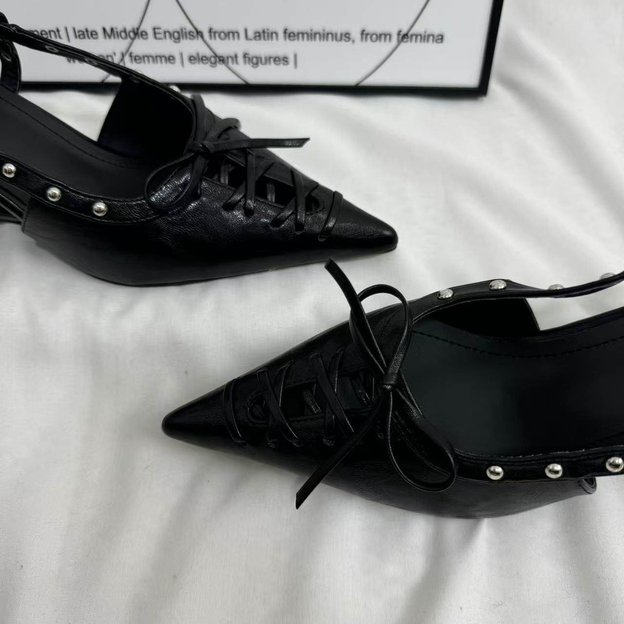 Pointed-Toe Closed-Toe Sandals with Bow Detail