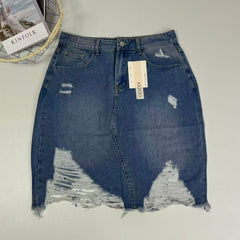 Ragged-edge and tear-damaged half-length skirt