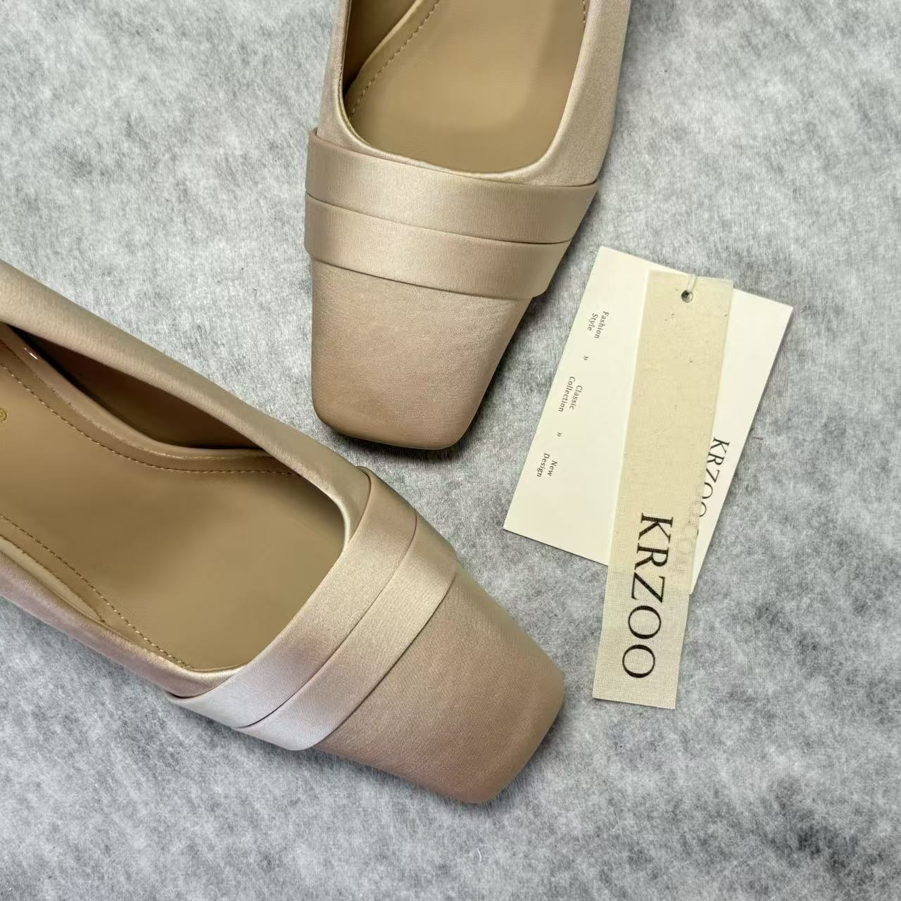 Silk satin pointed shoes with thick heels