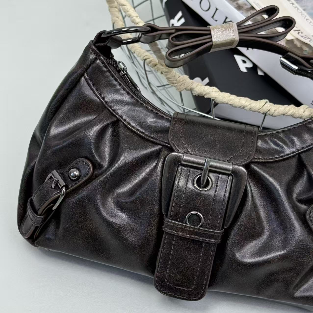 PU leather single-shoulder handbag