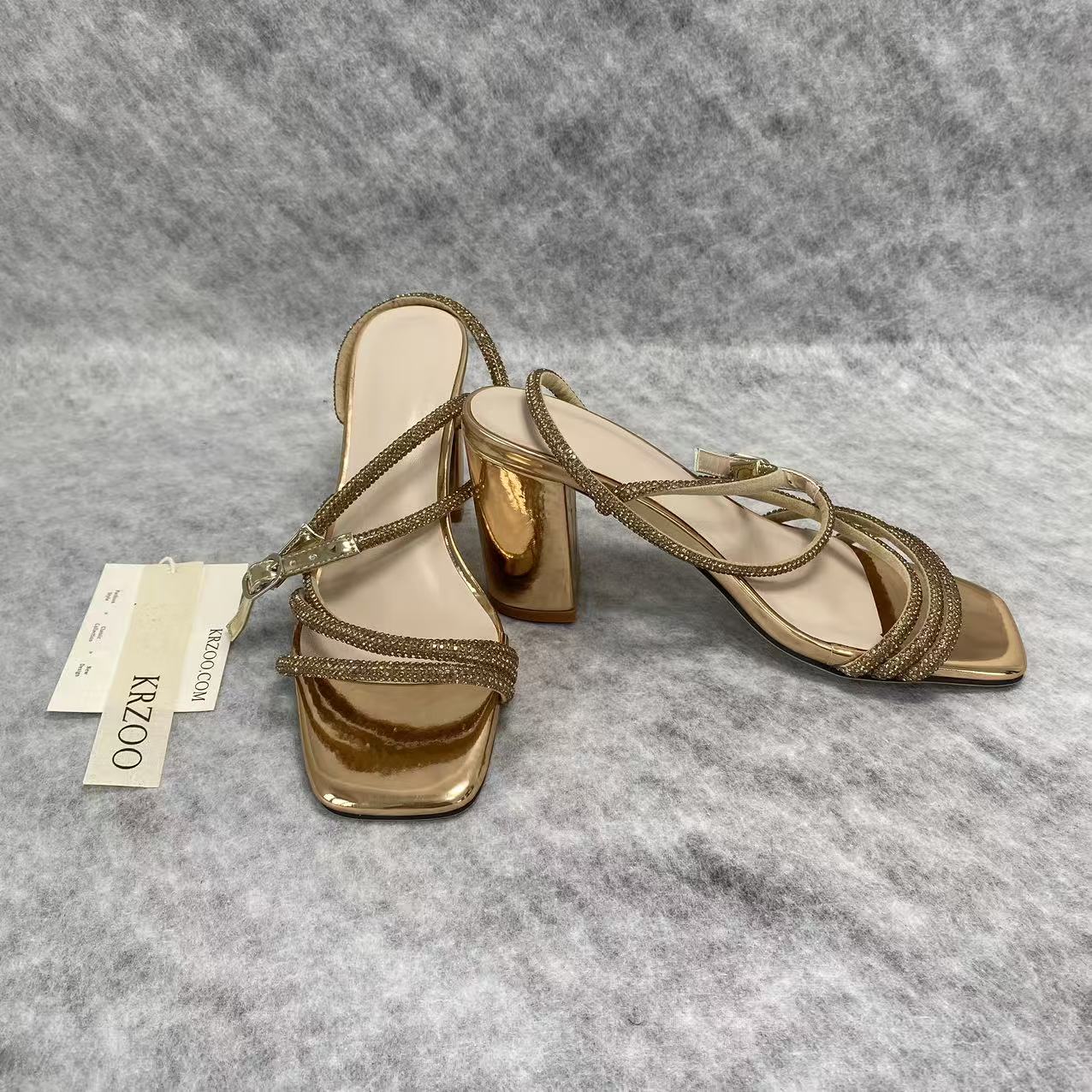 Metal square-toed low-cut high heel
