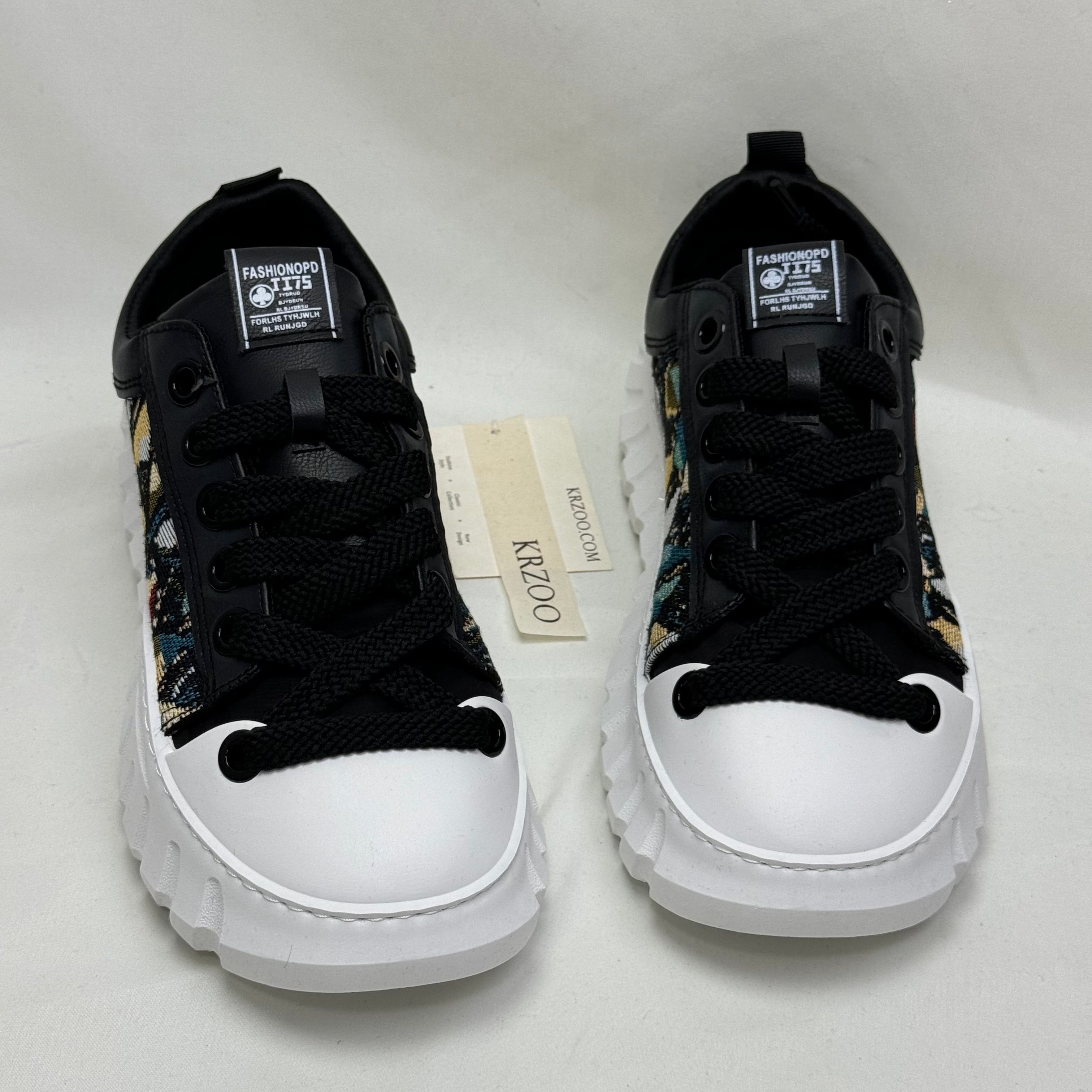 Color-matched breathable mesh thick-soled shoes