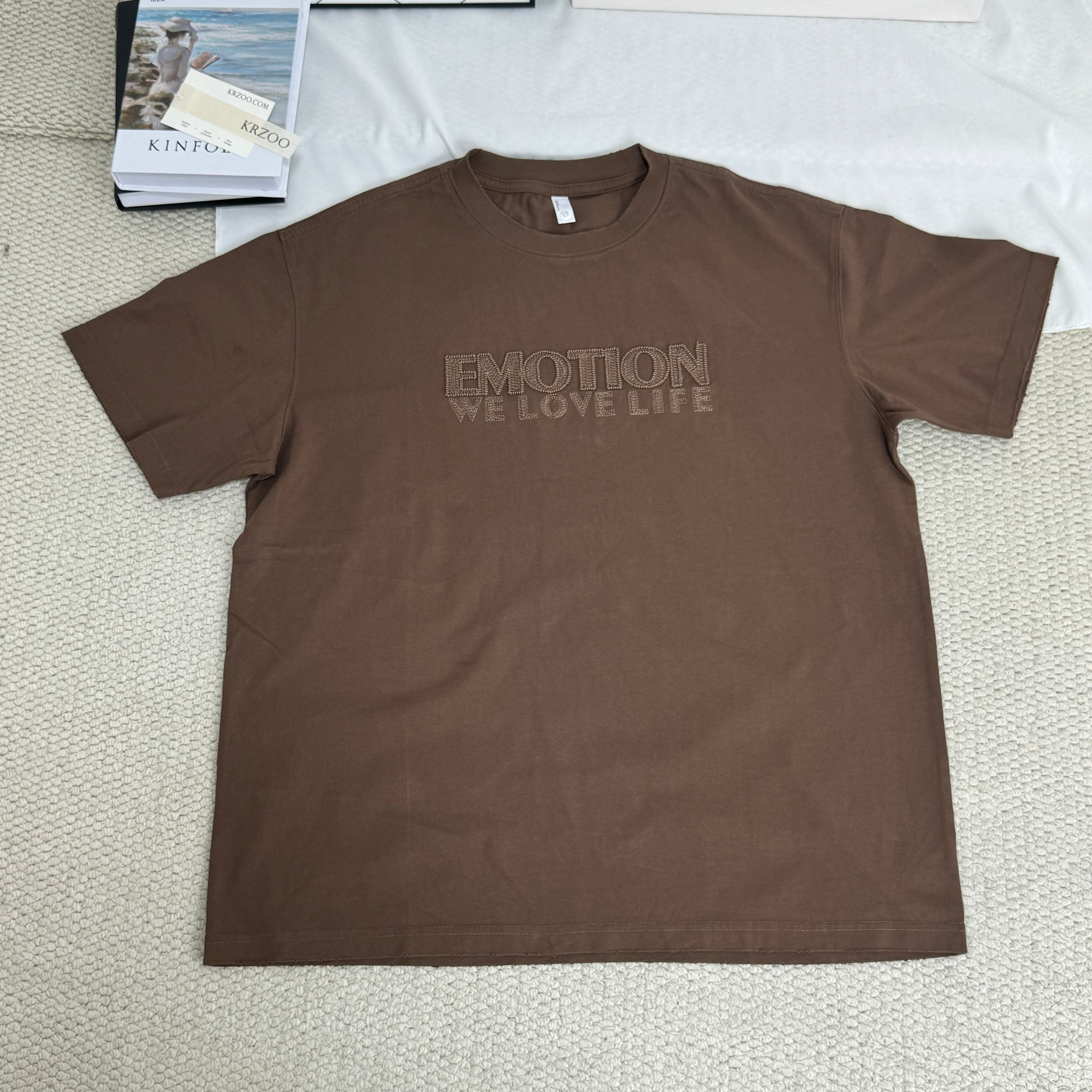 Hand-worn vintage short-sleeved T-shirt
