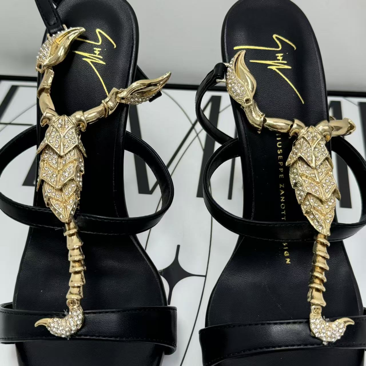 Gold water droplet spider toe stiletto heels