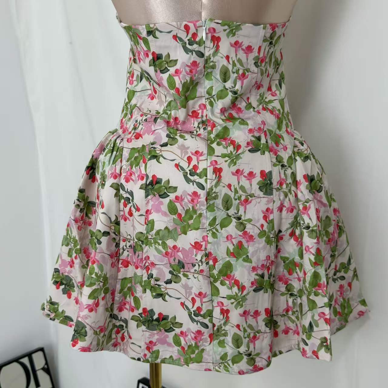Deep V-Neck Halter Dress With Vintage Print