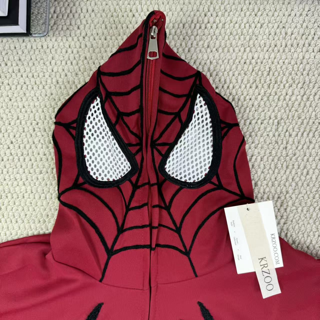 Zipper-print spider hooded coat