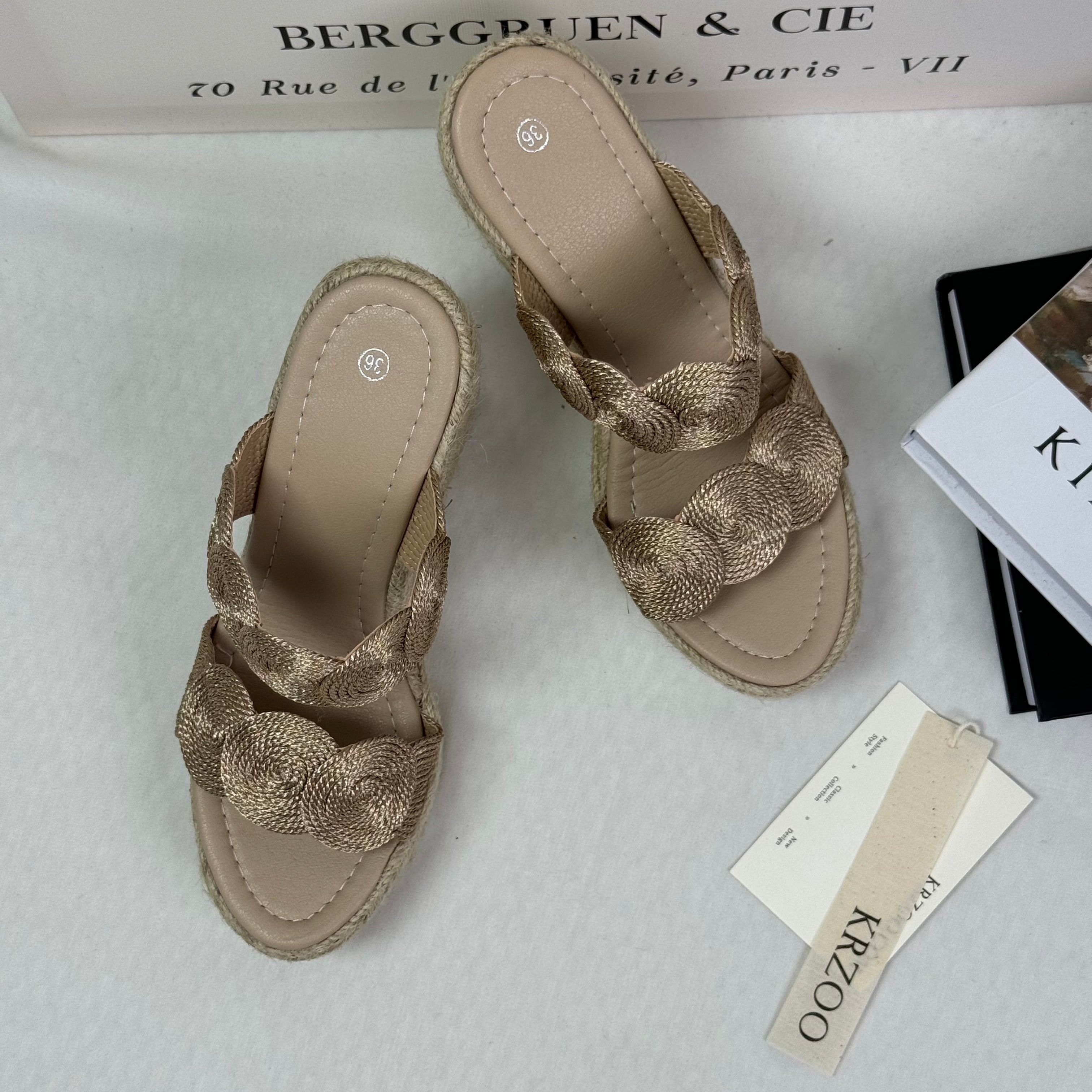 Woven grass wedge waterproof platform shoes