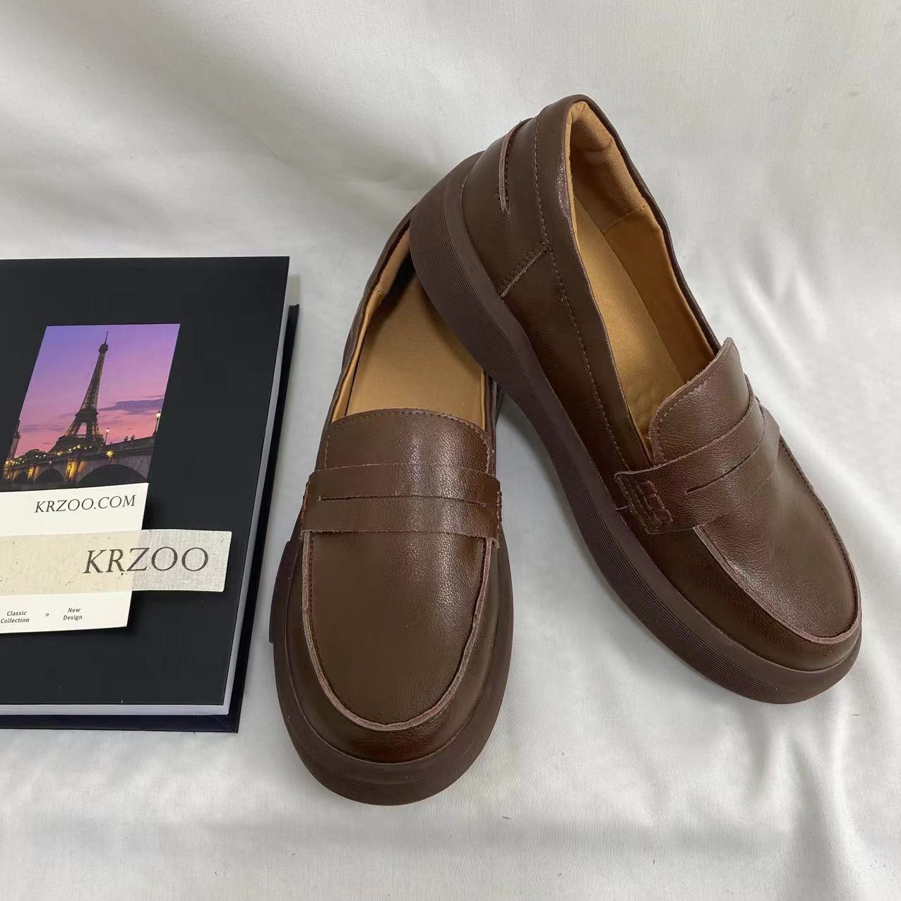 Retro Soft-Soled Flats