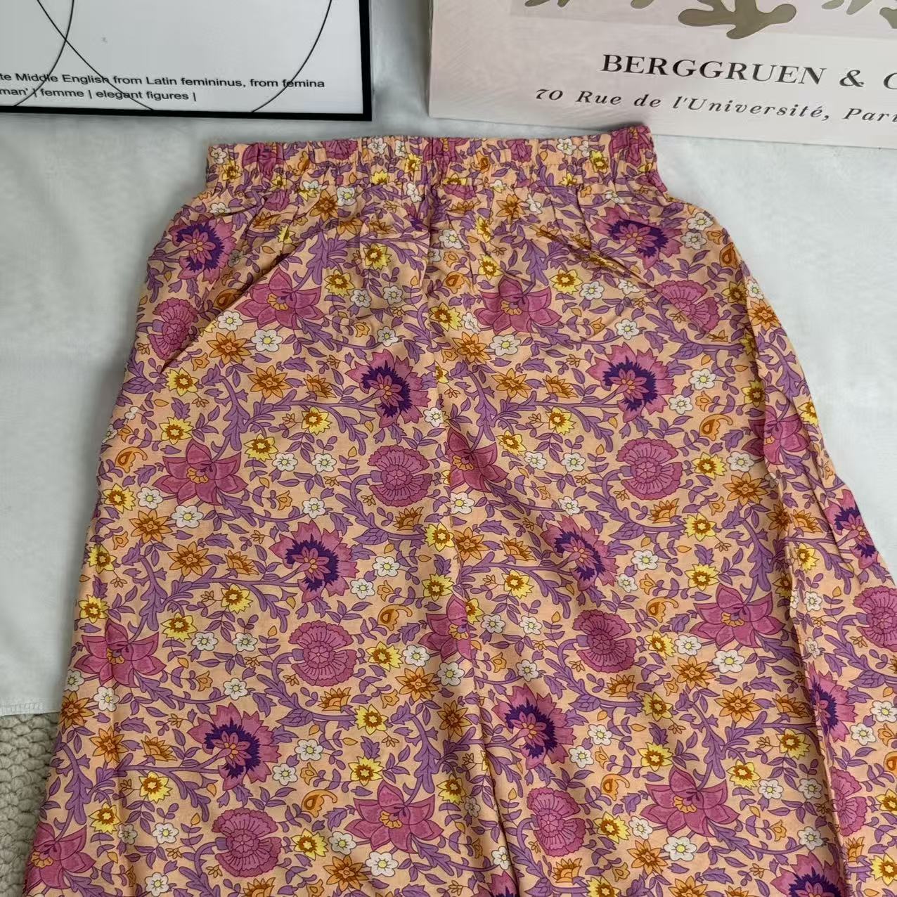 Loose and tight fringed half skirt