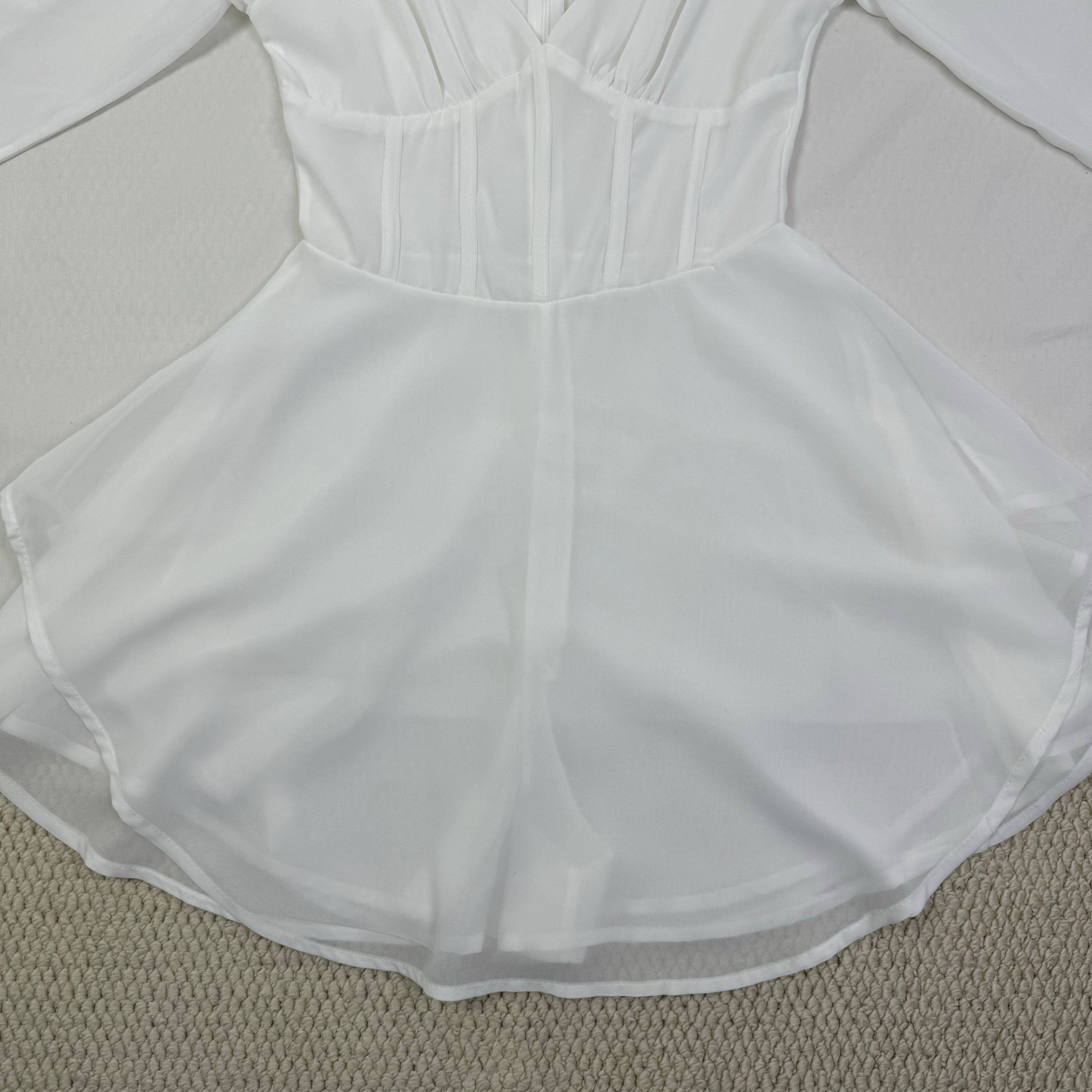 Long-sleeved chiffon A-line short skirt