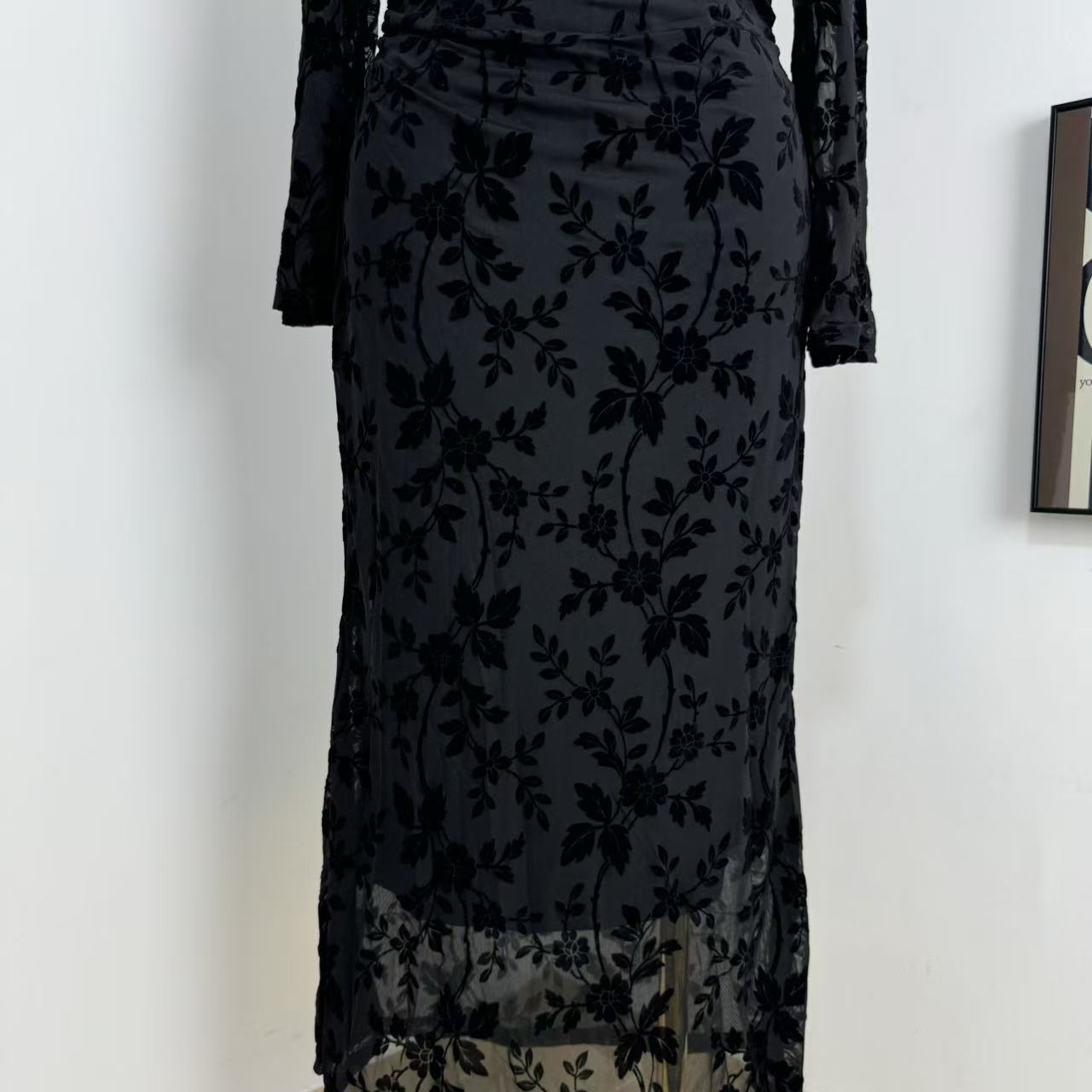 Round-Neck Printed Long-Sleeve Dress