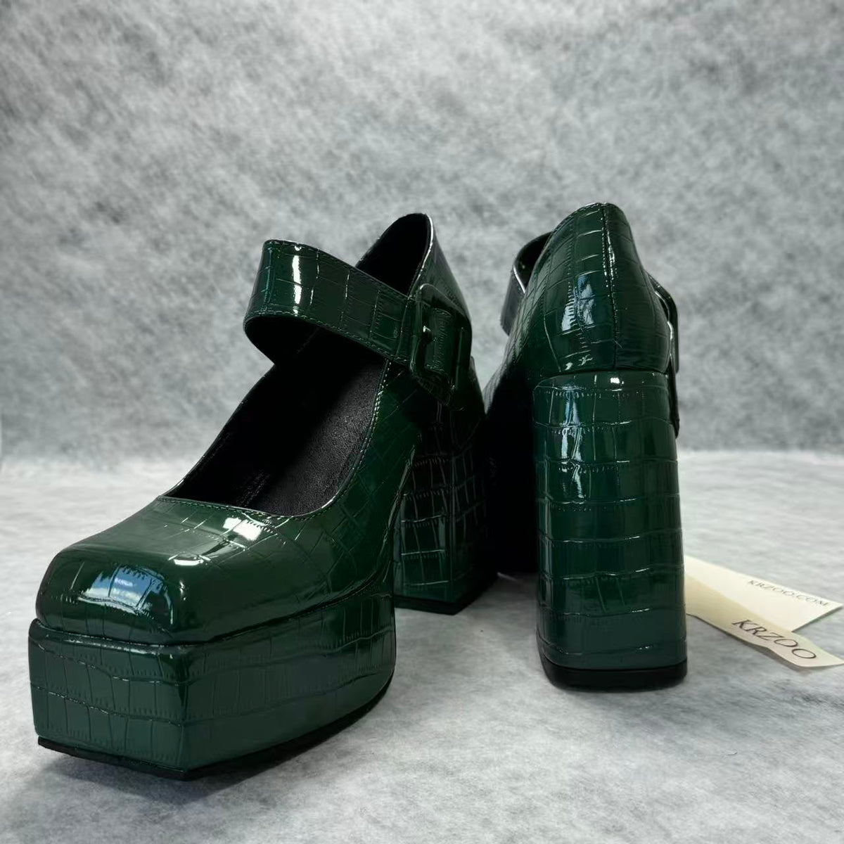 Square-toe bamboo-patterned ankle boots