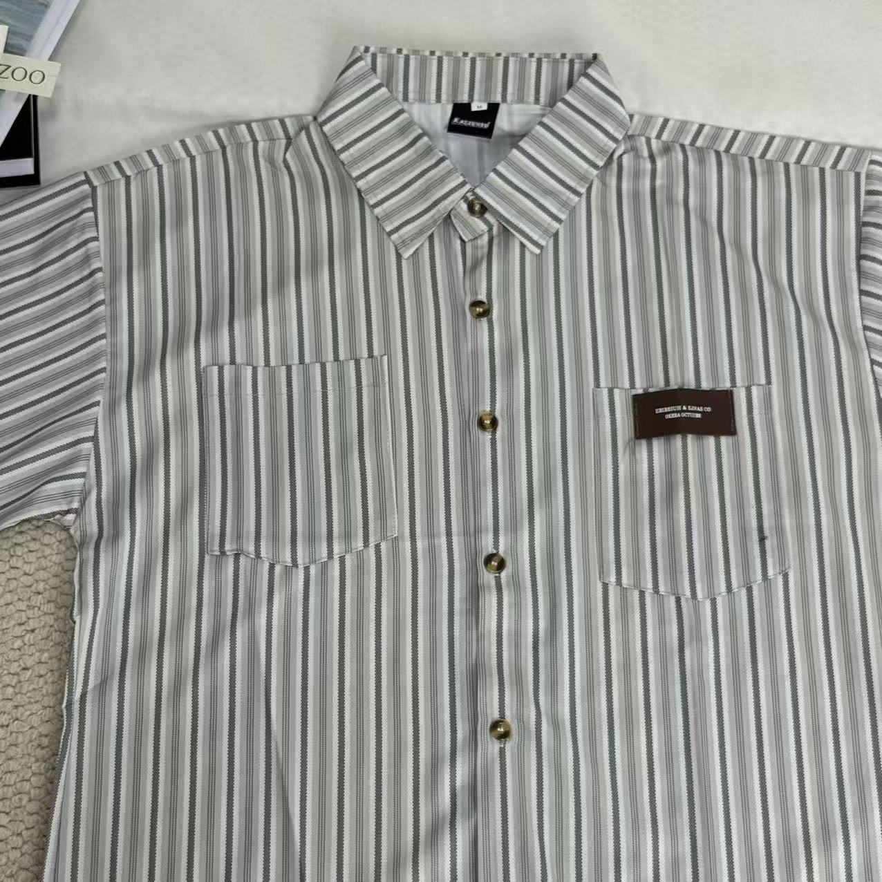 Striped V-neck short-sleeved shirt