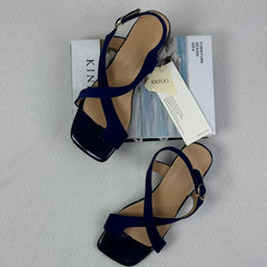 Crossed-strip toe-up ankle boot