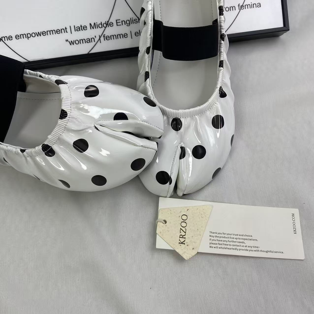 Mary Jane flat shoes