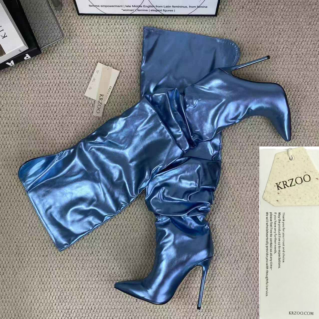 High-crowned knight boots with thick heels