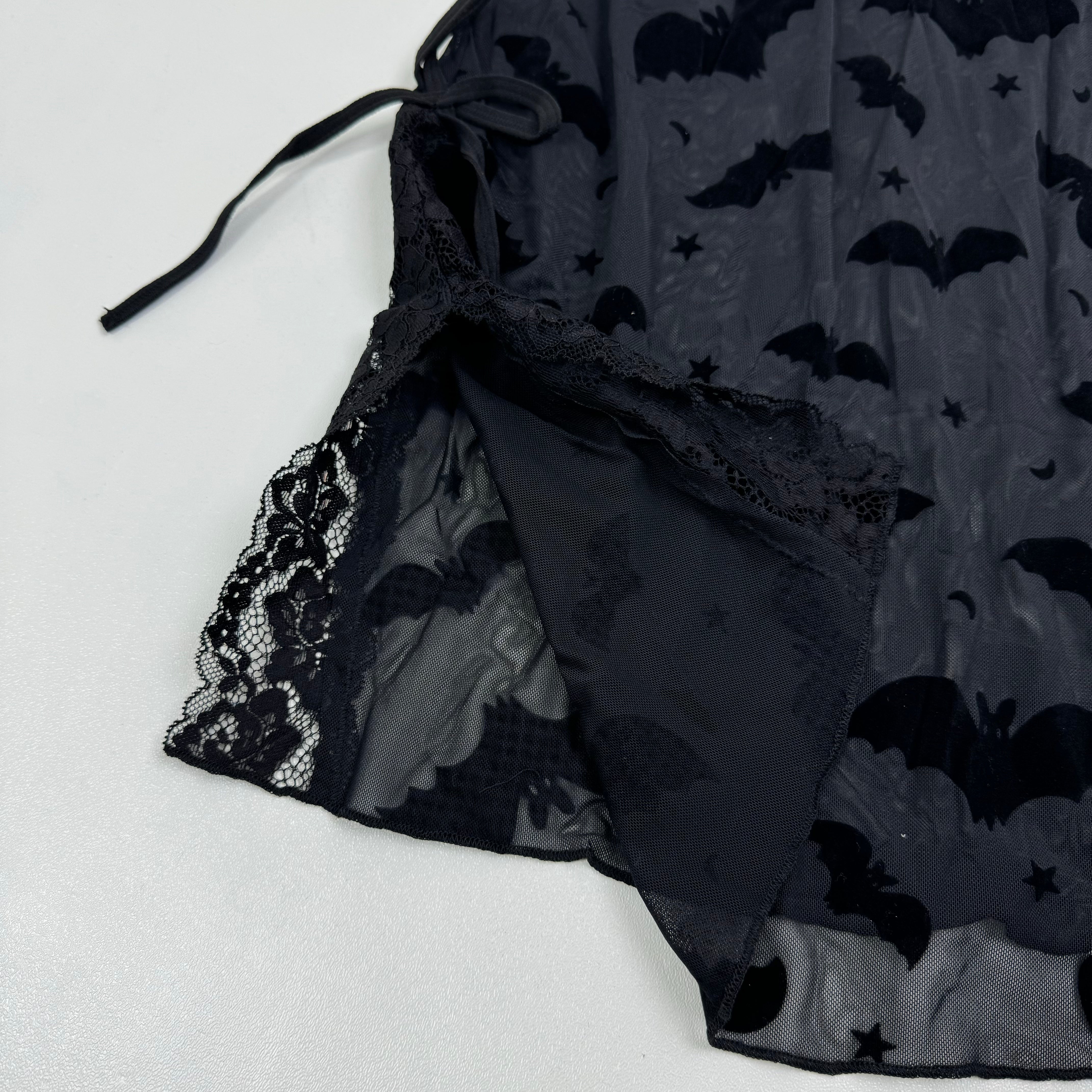 Backless dark bat print nightgown