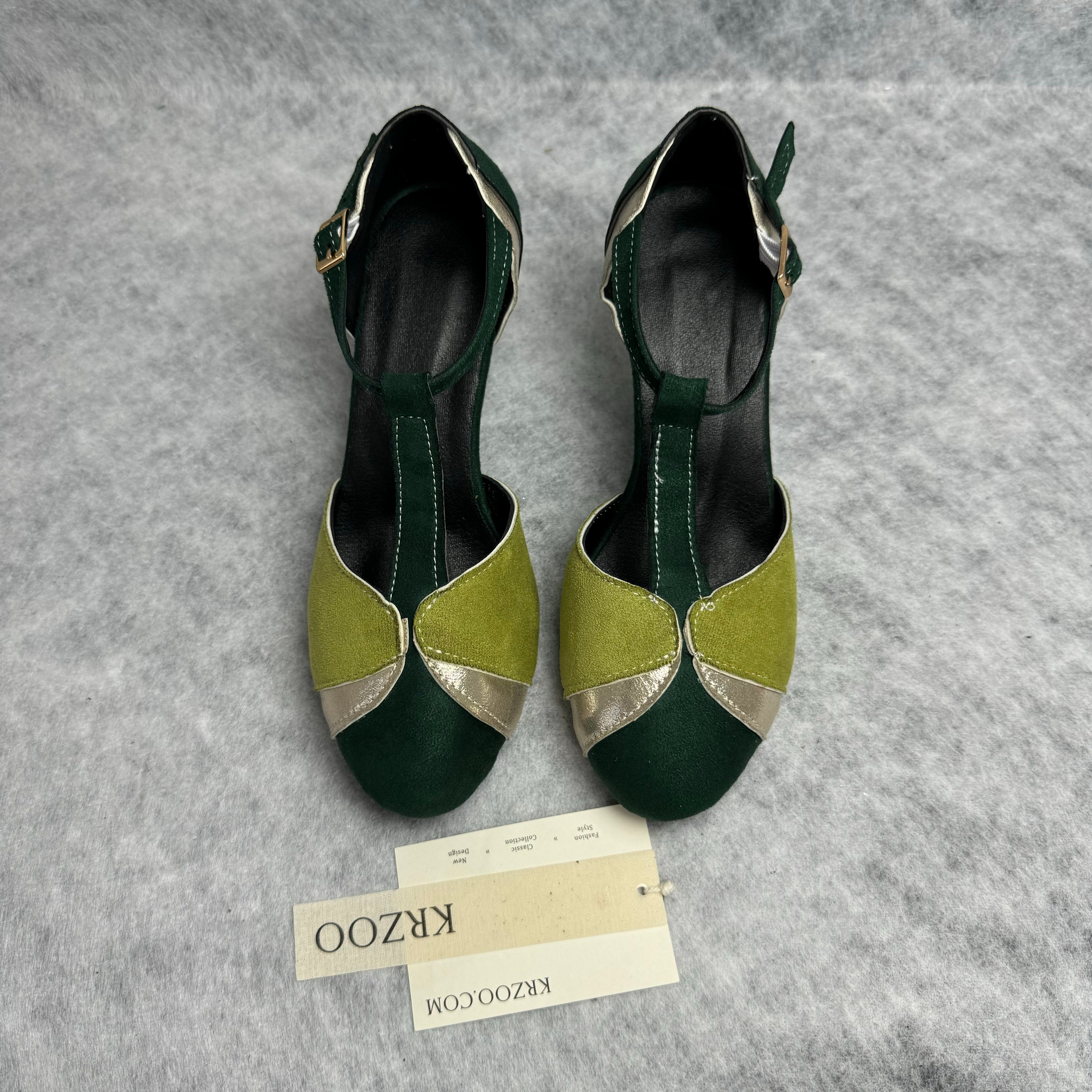 Color-matched round-toe high-heeled shoes